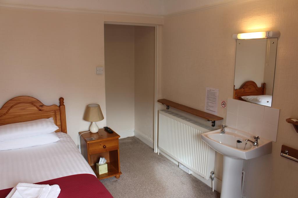 The Tudor Guest House Plymouth Habitación foto